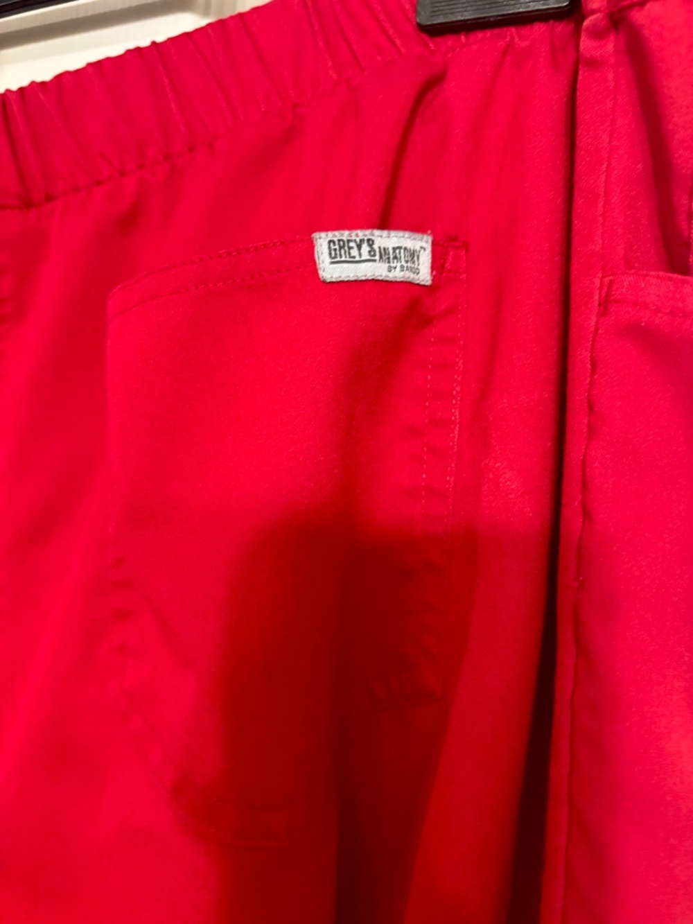 Grey's Anatomy Red Scrub Pants. XL - Picture 4 of 6